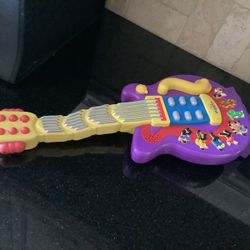 2004 The Wiggles WIGGLY GIGGLY DANCING GUITAR Spin Master ELECTRONIC Musical Toy See Photos