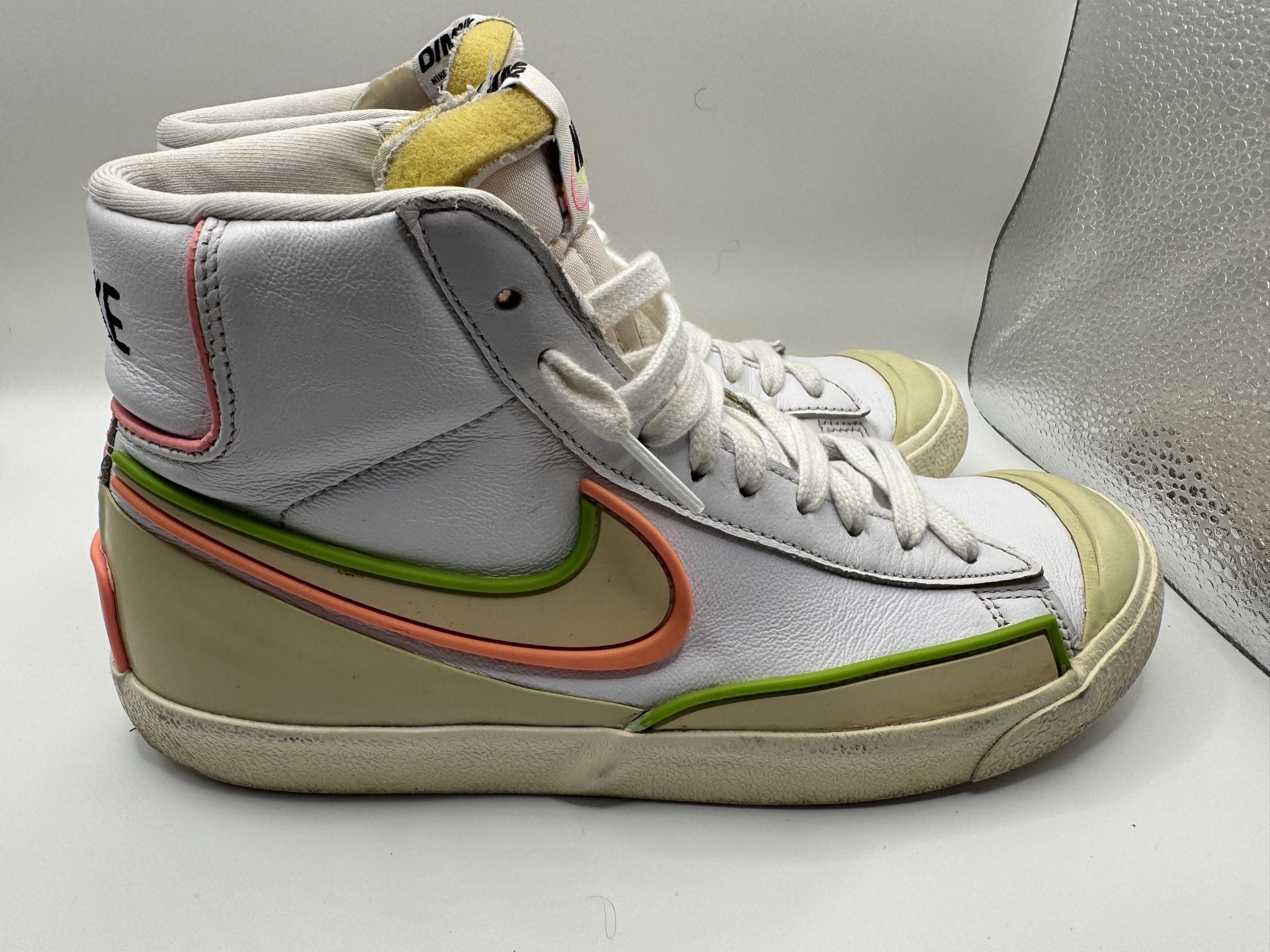 NIKE BLAZER SIZE # 7.5