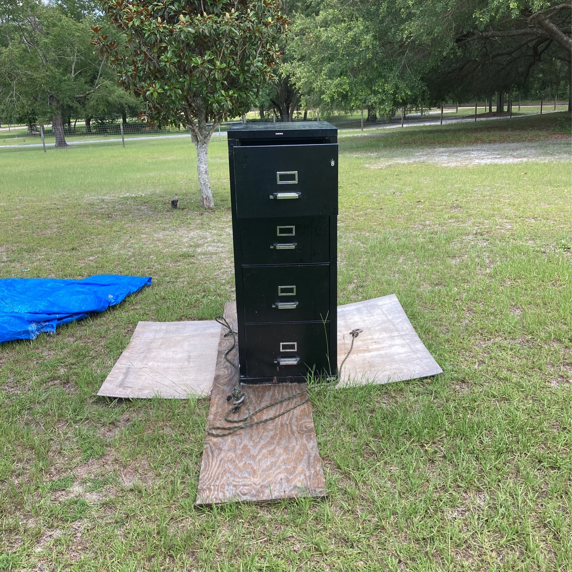 Fire And Bullet Proof Filing Cabinet for Sale in Lake City, FL - OfferUp