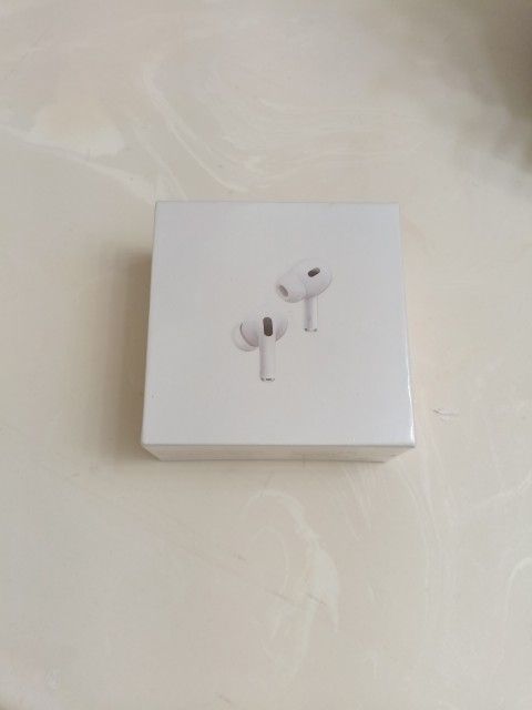 Air pods (2nd Generation) NEW