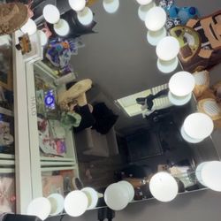 Halo Furniture Vanity 