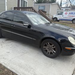 2005 Mercedes-Benz E-Class