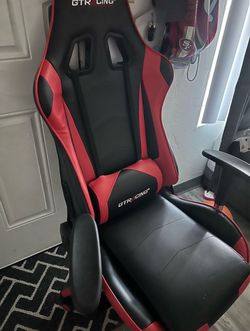 Gaming chair