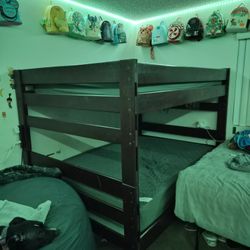 Bunk Bed (Pending Pick Up)