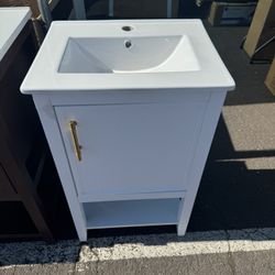 20” WHITE VANITY W TOP NEW