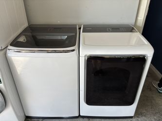 SAMSUNG WASHER AND DRYER SET 