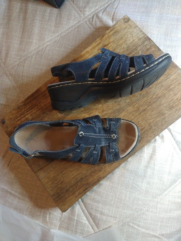 Size 6.5 Women's Clarks Collection Wedge Sandal