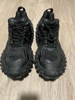 Balenciaga defenders size 44