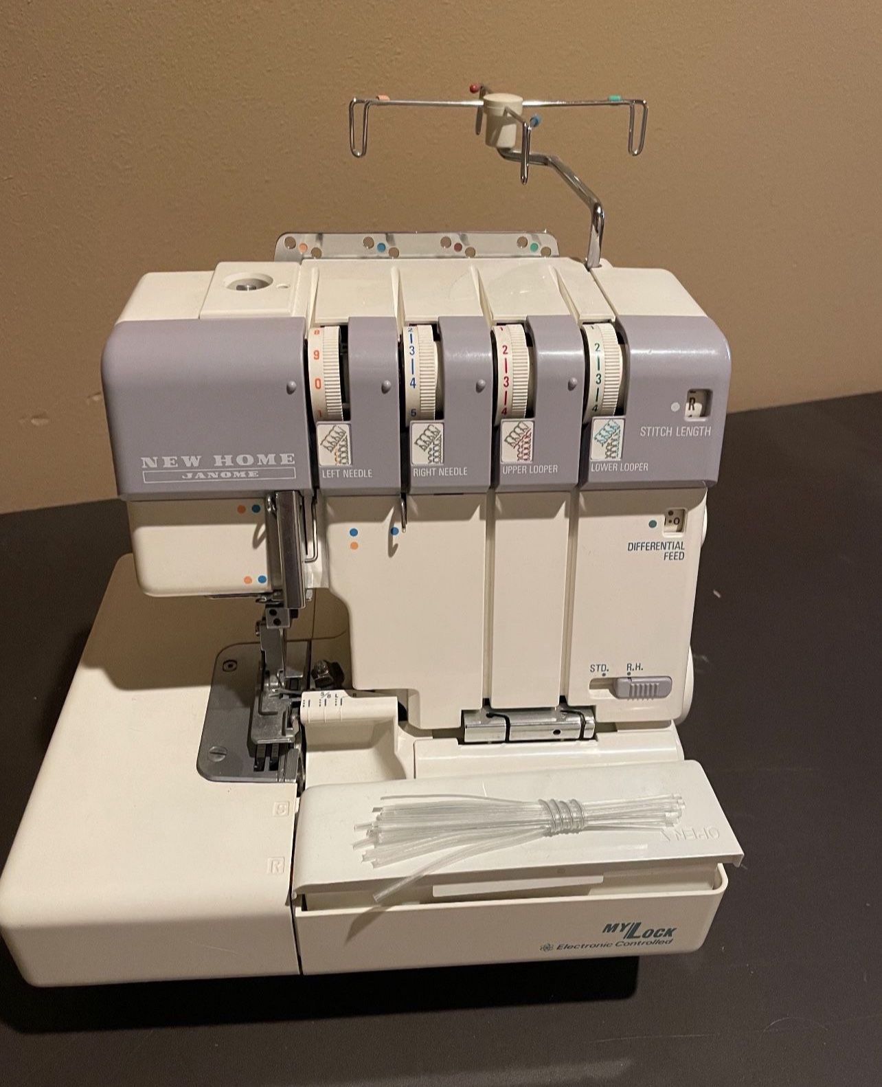 Like New Home 634D Serger.
