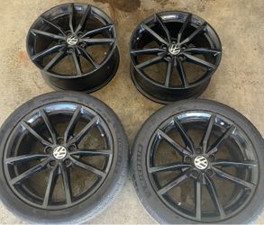 Set of 4 VW Volkswagen Golf GTI 18” Wheels rims OEM no Tires
