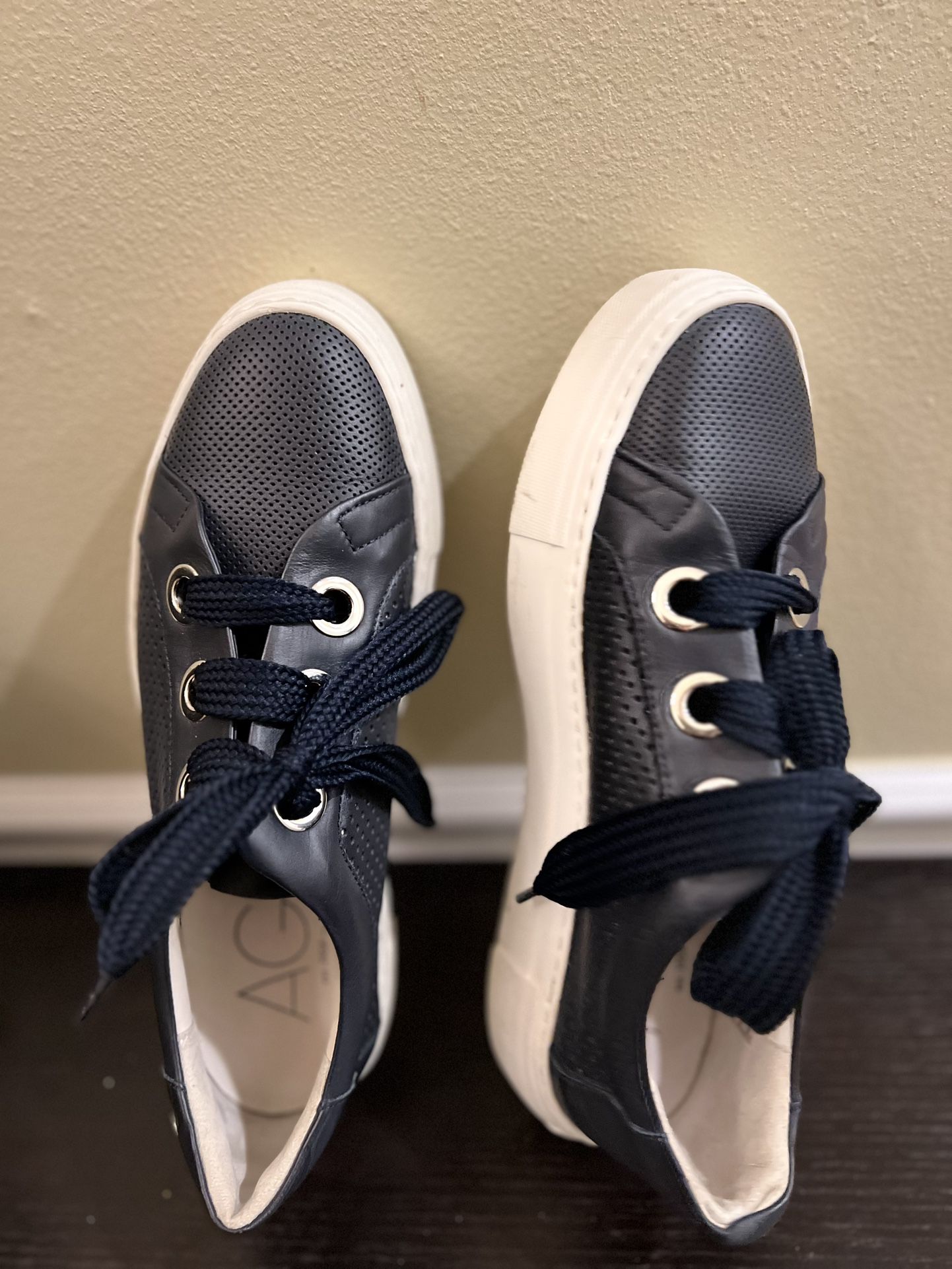 AGL Black Leather Platform Sneakers Size 39.5 Women’s 
