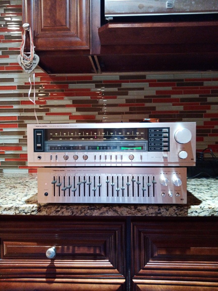 'VINTAGE' REALISTIC STA-870 RECEIVER / REALISTIC #31-2000 STEREO FREQUENCY EQUALIZER
