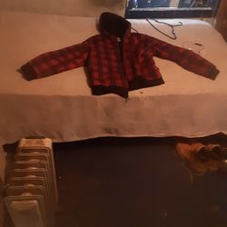 Large Hooded Insulated Plaid Shirt