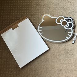 Hello Kitty Mirror Lights Up New In Box Rare 
