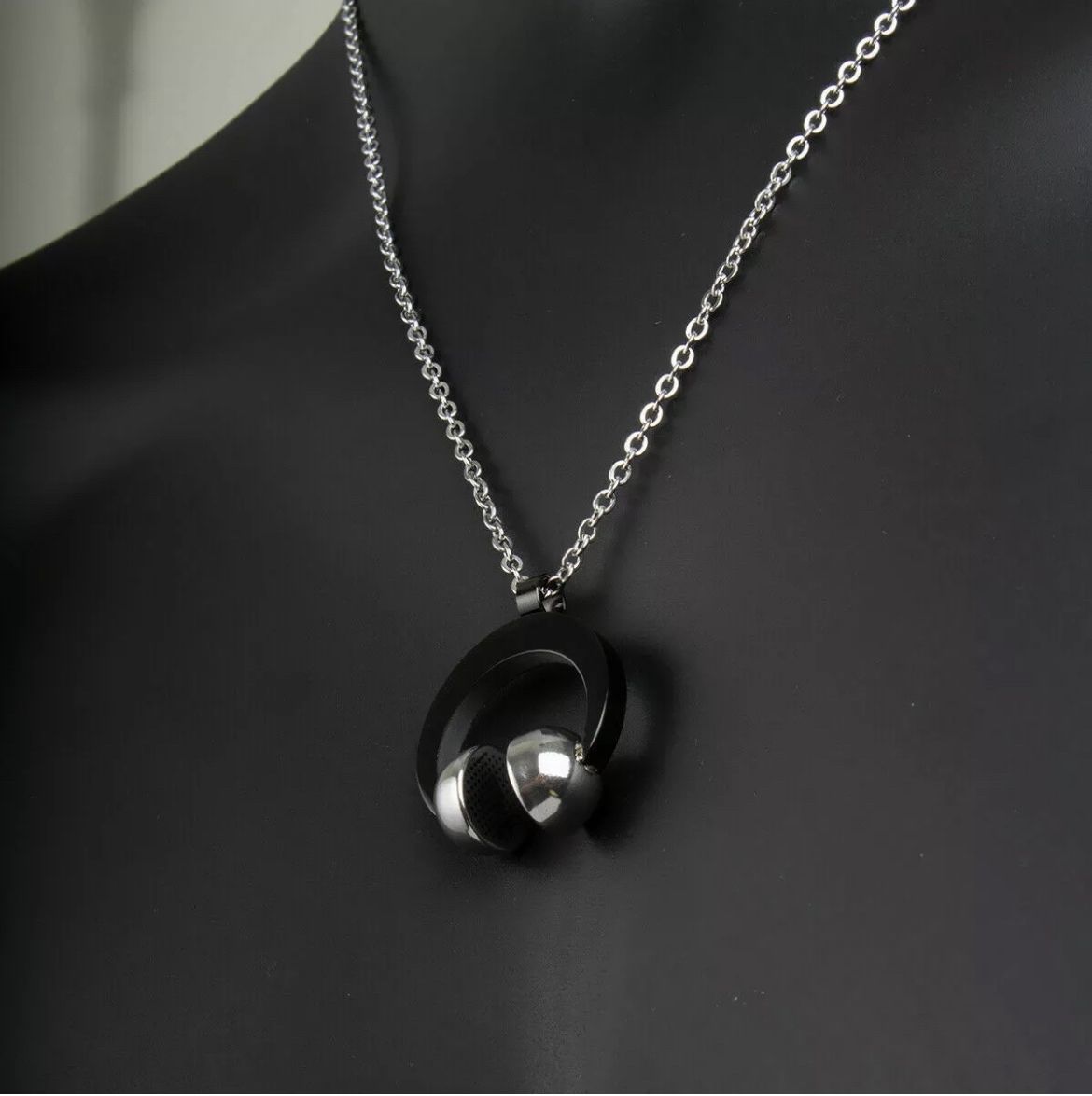 Brand New Men Women Stainless Steel Dj Headset Music Earphone Headphone Pendant Necklace