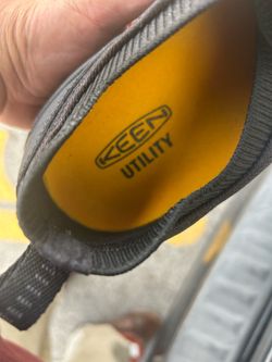 Keen steel toe shoe size 15 brand new