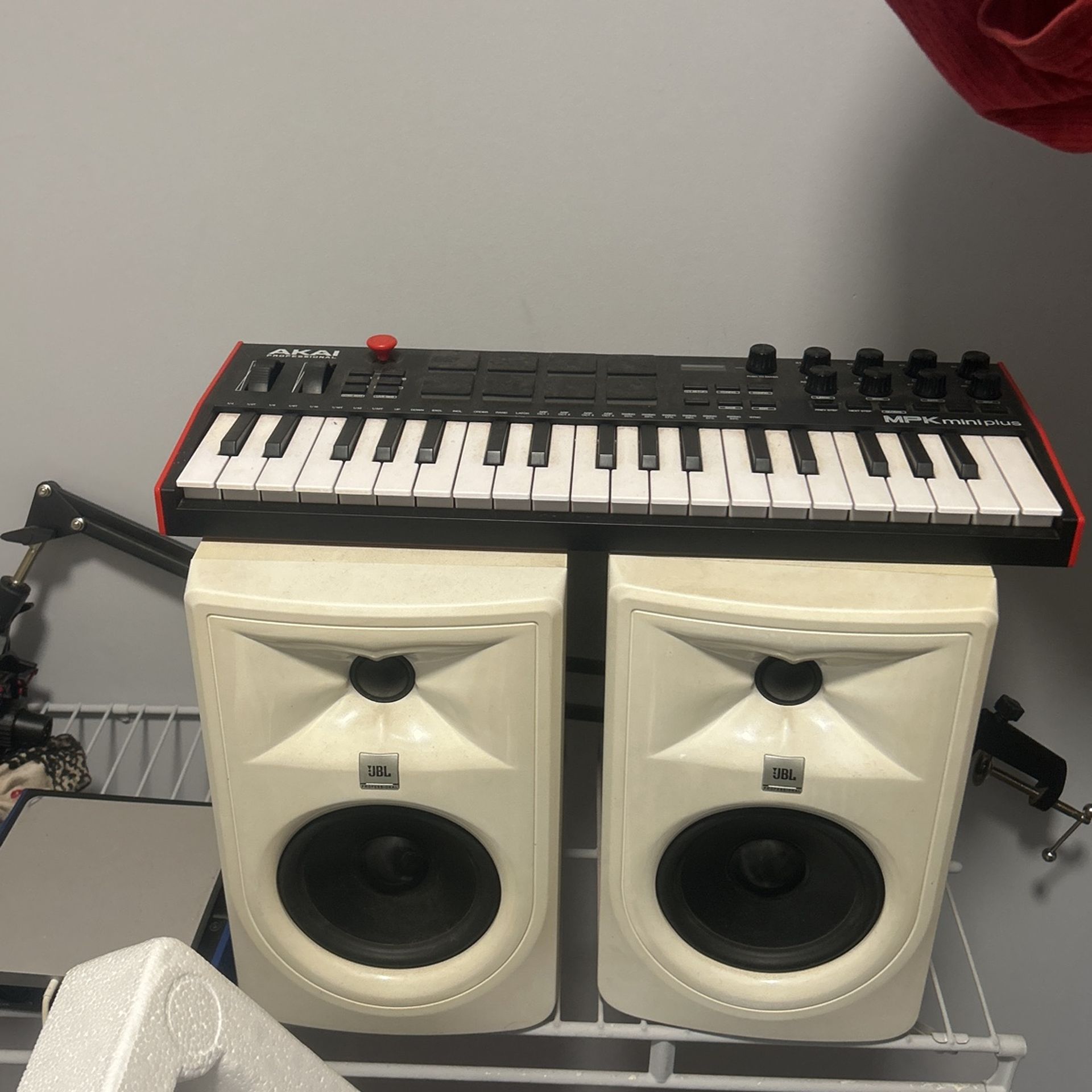 JBL Studio Monitors And Keyboard 