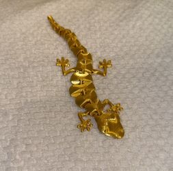 3D Printed Articulated Gold Gecko Fidget Toy — $6 | Mesa