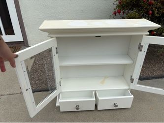 Hanging spice cabinet