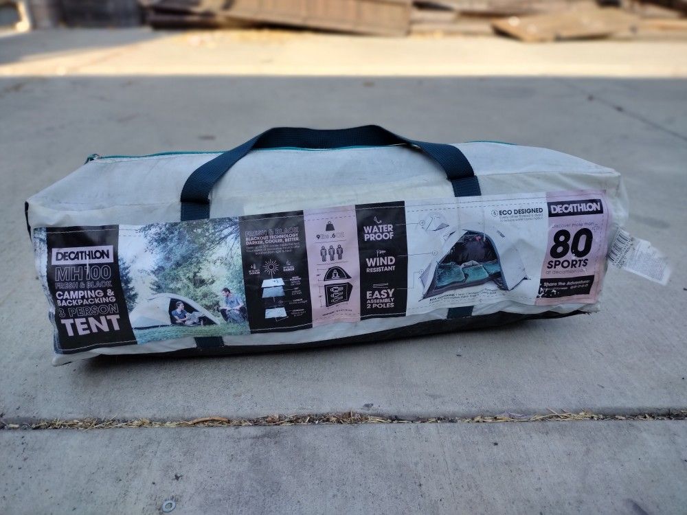 Decathlon MH100 Fresh Black Waterproof and Blackout Tent