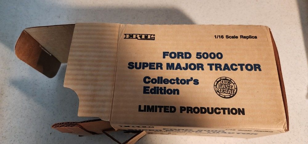 Collector's Edition Ford 5000 Super Major Tractor 