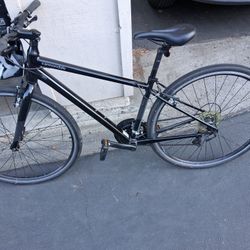 Cannondale Quick Hybrid 21 Speed Bike 