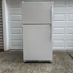 Whirlpool Refrigerator 20.5 CU