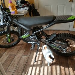 Rawrr Mantis X Low Miles, Near Mint