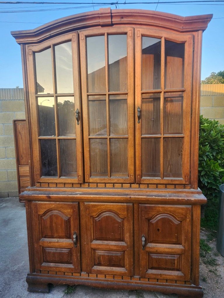 Display Storage Cabinet