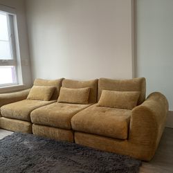 Modular Sectional Cloud Sofa. Lightweight and Comfortable 