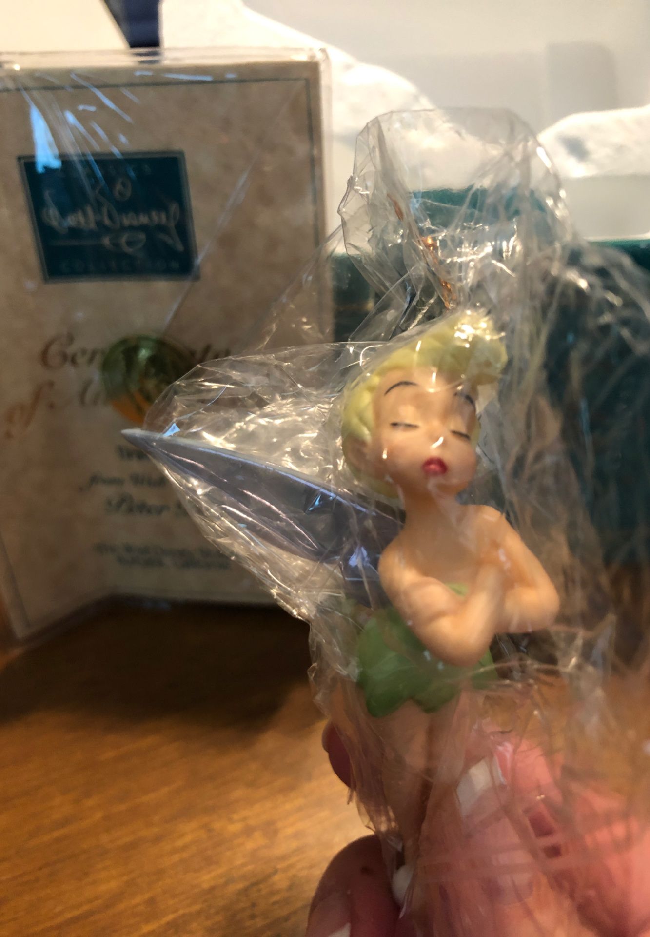 1996 classic Disney Tinkerbell collection figurine & stand