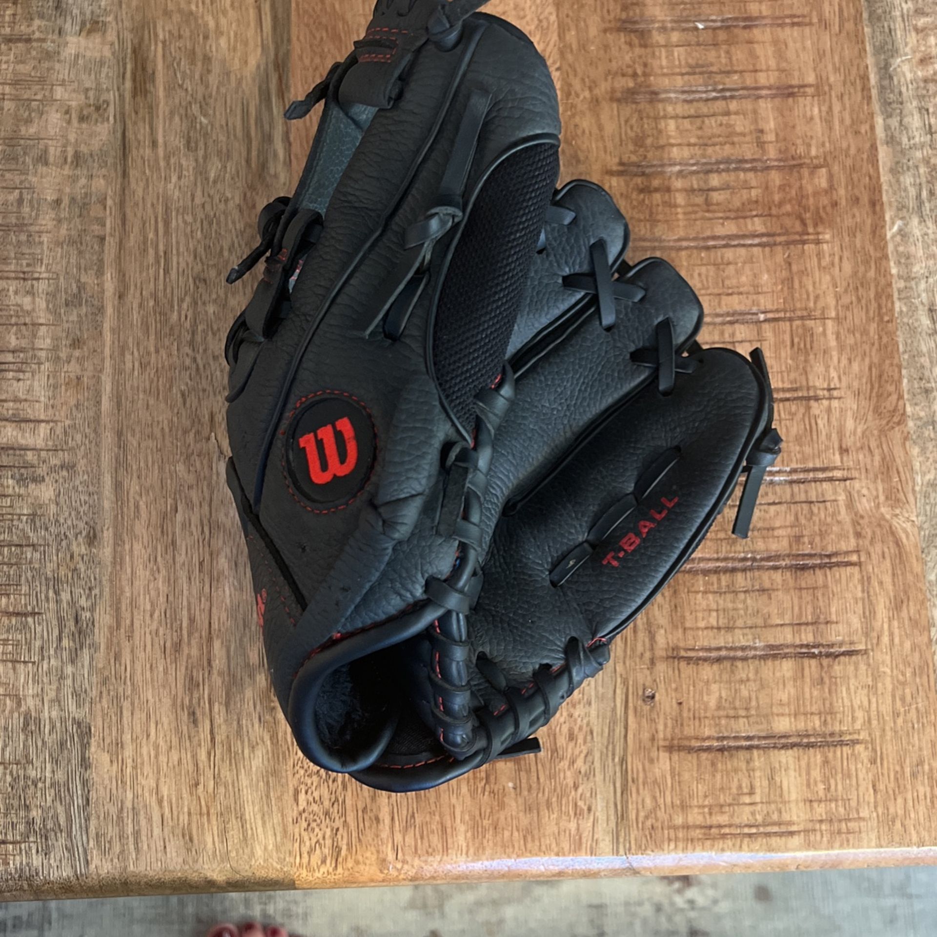 Wilson T-Ball Glove 