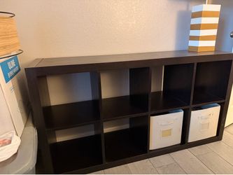 Black bookshelf/dresser