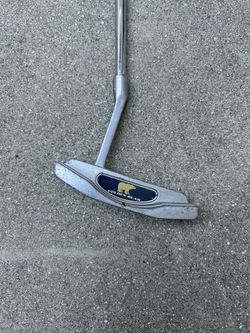 Golf putter