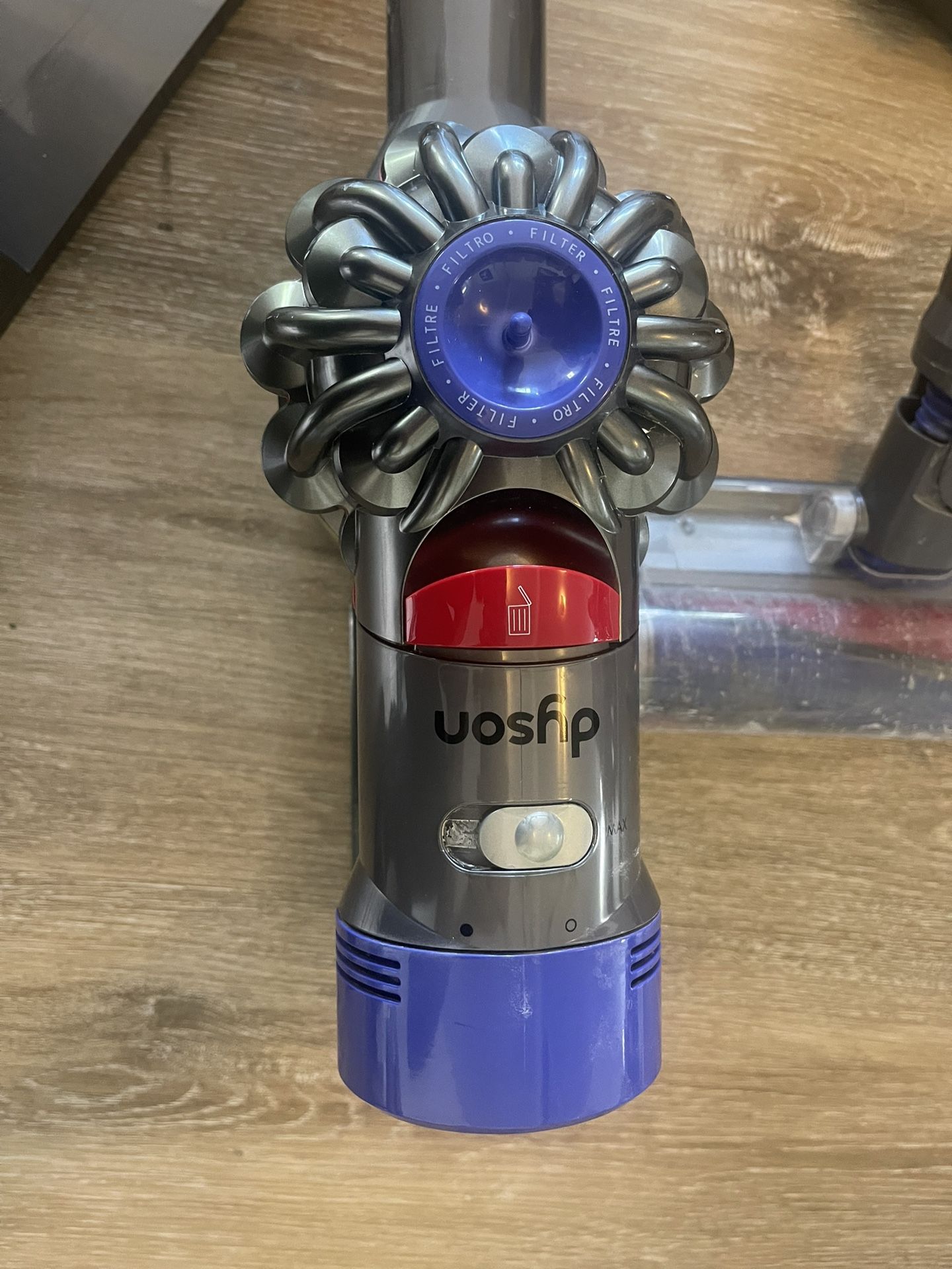 Moving Sale: Dyson V8 Cordless Vacuum – New Battery, Full Kit – $150 (Silverlake)