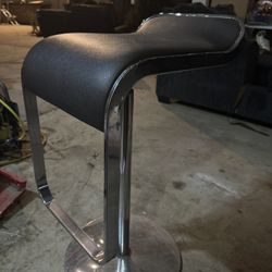 Euro Style Adjustable Bar Stool