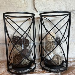Gorgeous Candle Holders With Decorative Balls 