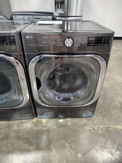 LG Thin Q Mega capacity front load gas dryer turbo Steam 9.0 cu.