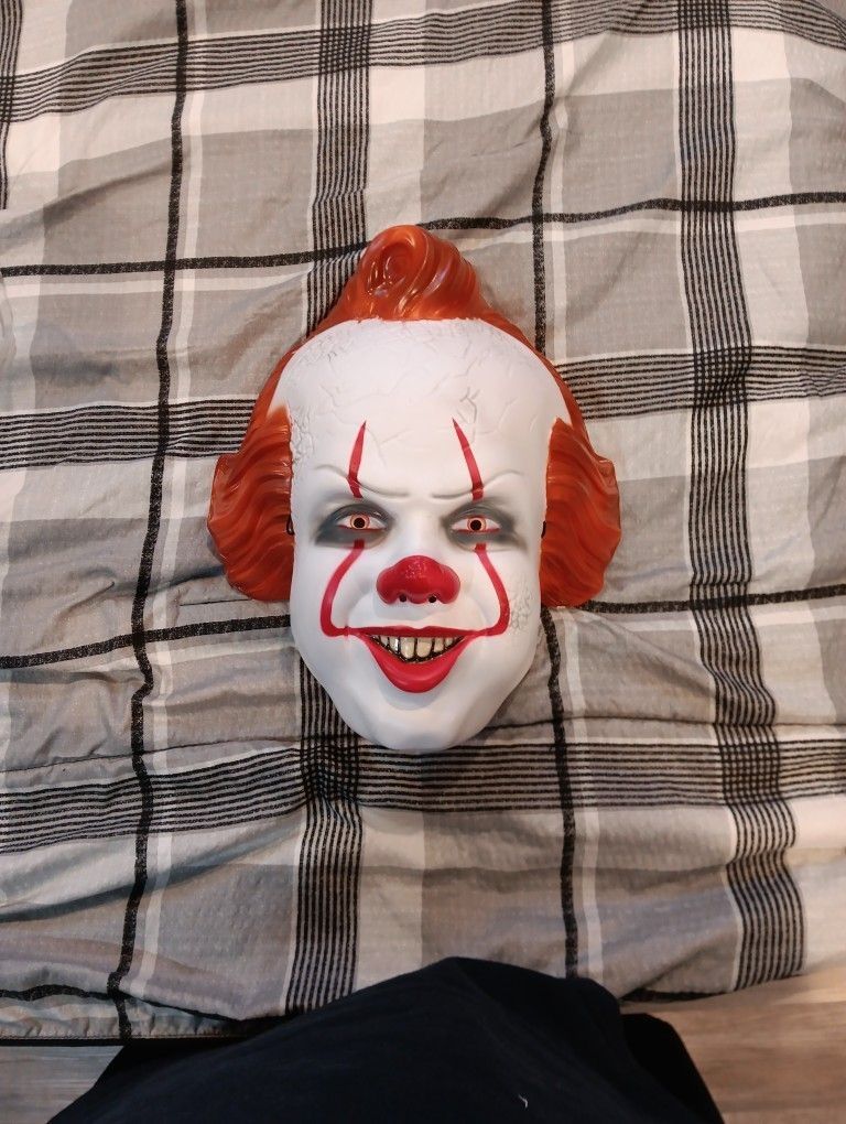Pennywise Halloween Mask