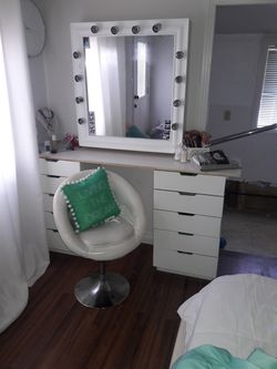 Makeup Vanity