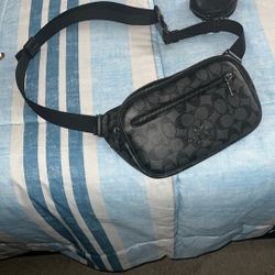 Coach Black Logo Crossbody Bag With Detachable Coin Purse Adjustable Strap