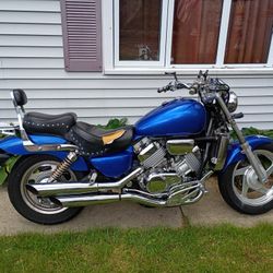 1998 Honda Magna 750