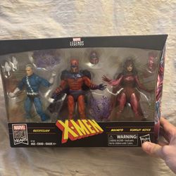 Marvel Family Set. Magneto, Scarlett And Quicksilver 