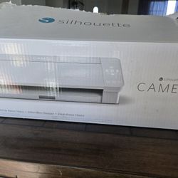 Silhouette Cameo 4