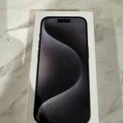 Brand New unlocked iPhone 15 pro 1TB