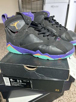 Jordan Retro Sneakers