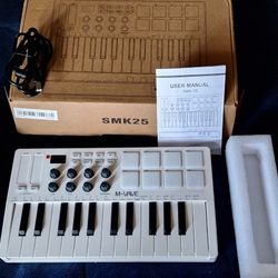 M-VAVE MIDI 25-Key USB MIDI Keyboard Controller With 8 Backlit Drum Pads 8 Knobs