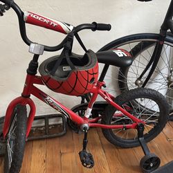 Child’s bike w helmet