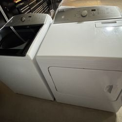 Kenmore series 600 S Washer & Dryer (large capacity)