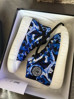 VERSACE SHOES SIZE 41/8